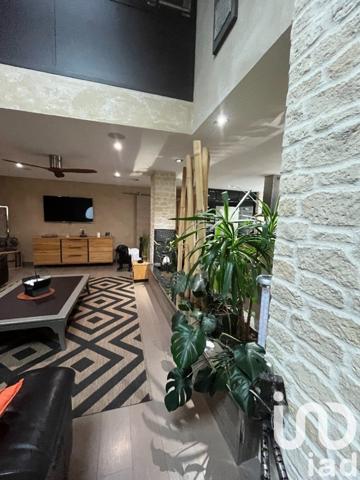 Appartement 6 pièces de 143 m² à Oyonnax (01100)