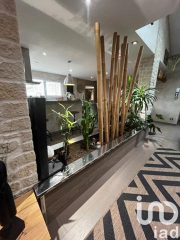 Appartement 6 pièces de 143 m² à Oyonnax (01100)