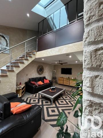 Appartement 6 pièces de 143 m² à Oyonnax (01100)