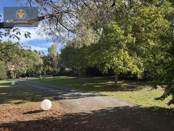 Vente                                                      Maison
                        
                     6 pièces                      146 m2                     à Marmande