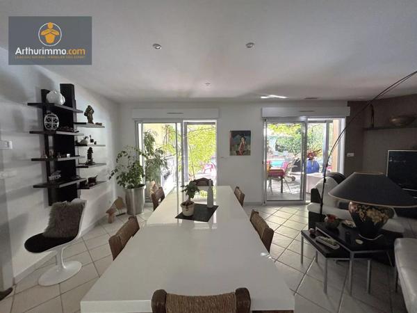 Vente                                                      Maison
                        
                     6 pièces                      146 m2                     à Marmande