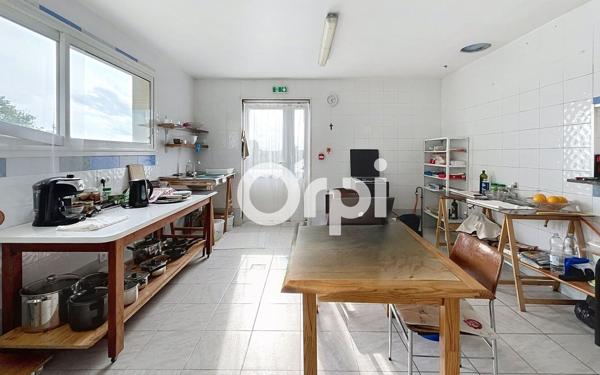 Maison à vendre    6 pièces • 240 m2 Brive-la-Gaillarde