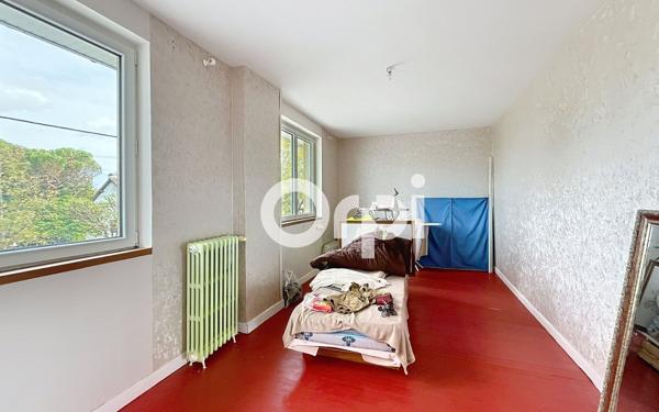 Maison à vendre    6 pièces • 240 m2 Brive-la-Gaillarde