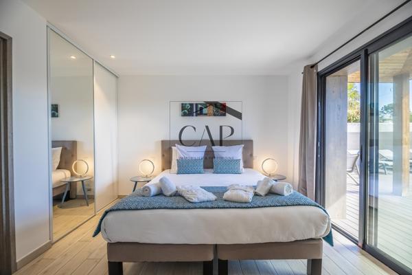 Lecci (20137) Villa de luxe & moderne T5 ***** avec piscine privée - plage de Cala Rossa