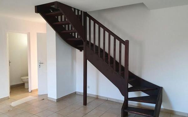 Appartement à louer    4 pièces •  Petit-Bourg