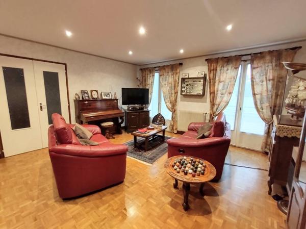 Maison à vendre 7 pièces de 181 m²