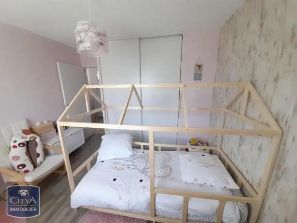 Maison à louer 4 pièces 78.86m² Montchanin (71210)
