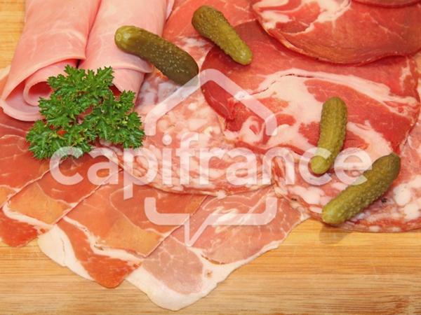 Fonds de commerce de charcuterie traiteur avec 4 marché et production à vendre proche de VIENNE (38)