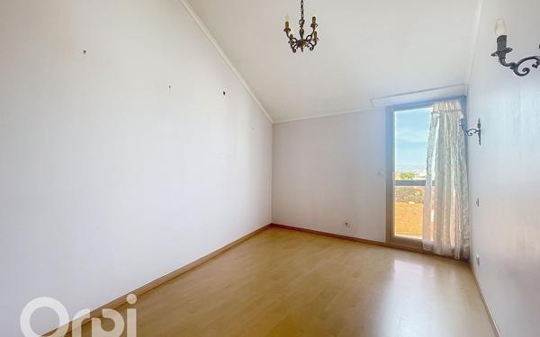 Appartement à vendre    4 pièces • 96 m2 Saint-Raphaël