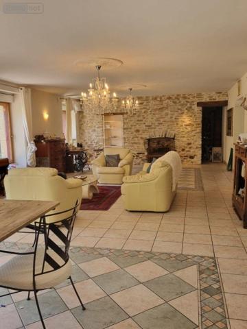 Maison restaurée à vendre à Rieux dans le Morbihan (56350), ref : 143/233M