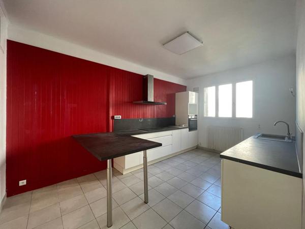 Appartement T3 lumineux et spacieux de presque 90 m2 - Centre-Ville Quimper