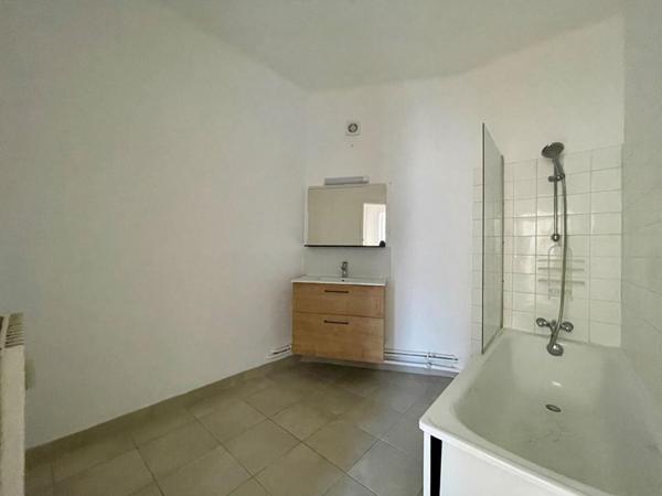 Appartement T3 lumineux et spacieux de presque 90 m2 - Centre-Ville Quimper