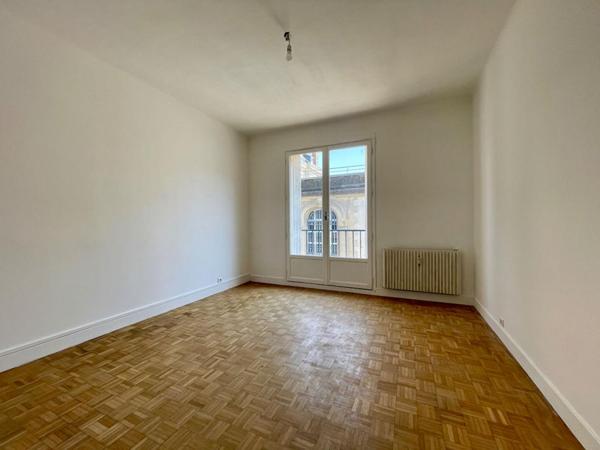 Appartement T3 lumineux et spacieux de presque 90 m2 - Centre-Ville Quimper