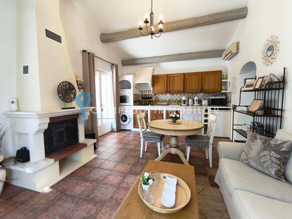 Propriete
                                                                                                                                                                                                                                                                                                                        13 pièce(s)                                                                                                                                                                                                          8 chambre(s)                                                                                                                                                                                                          380  m²