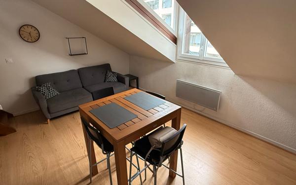 Appartement à vendre    2 pièces • 22,71 m2 Voiron