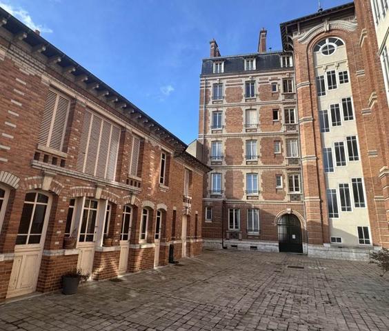 Appartement à vendre 429 900 € Orléans 4 p 121 m² DPE D