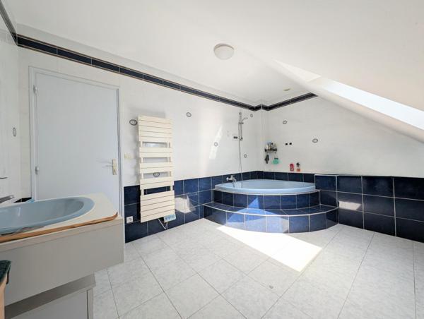 5 mn de la plage, vie plain pied possible+2ème terrain constructible