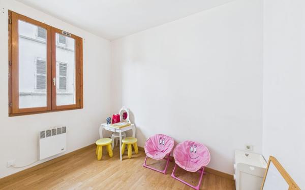 Immeuble à vendre    3 pièces •  Saint-Marcellin