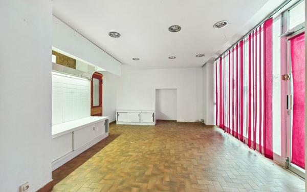 Immeuble à vendre    3 pièces •  Saint-Marcellin