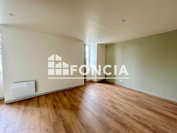 Location Studio 29.73 m² - Guingamp 22200