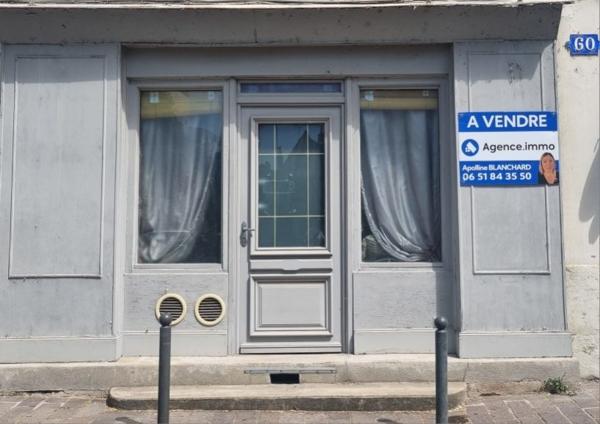 À vendre - Local professionnel 35 m² situé à Tours (37000)