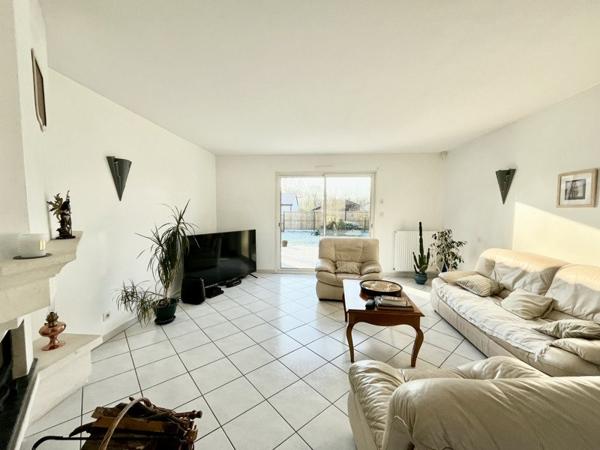 Maison à vendre 368 950 € Pont-Saint-Martin 5 p 155 m² DPE D