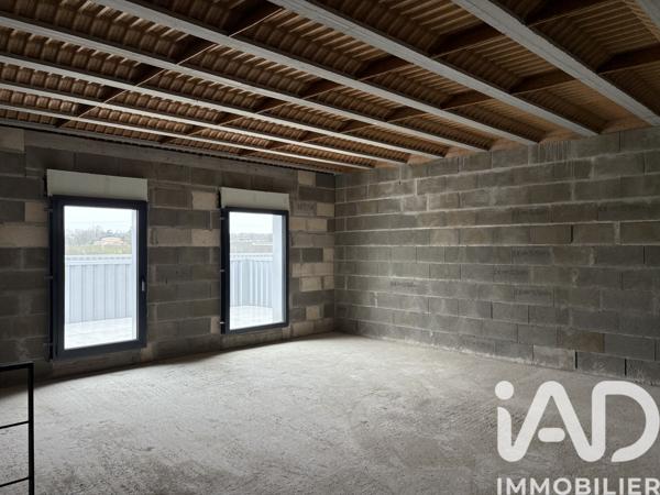Immeuble à vendre 141 m² Montussan