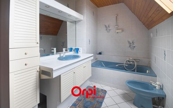 Maison à vendre    8 pièces • 166 m2 Stutzheim-Offenheim