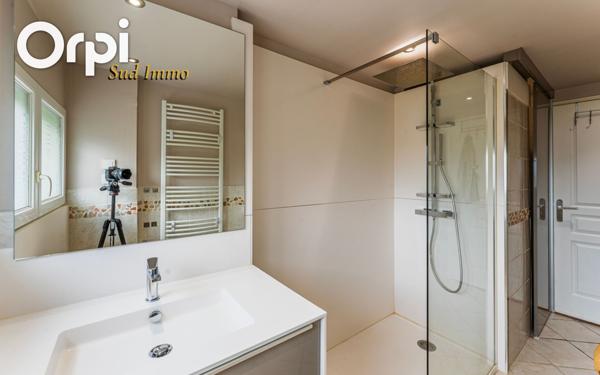 Maison à vendre    5 pièces •  Privas