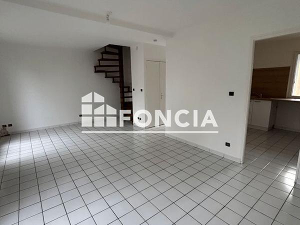 Location Maison 4 pièces 80 m² - 51 AVENUE DES PYRENEES Muret 31600