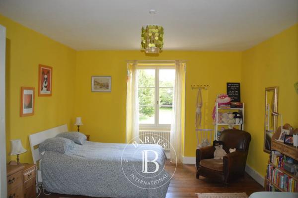 Civray, Maison 4 Chambres -  290 m² à vendre