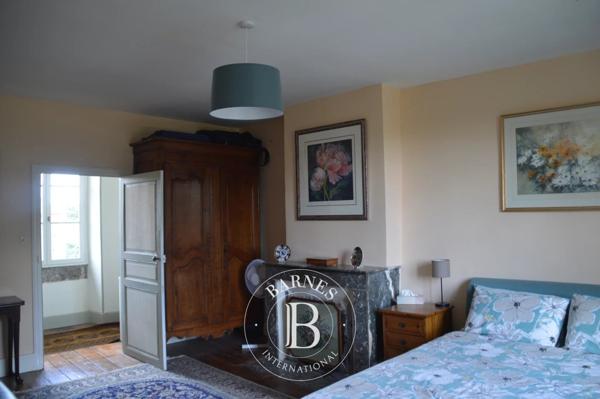 Civray, Maison 4 Chambres -  290 m² à vendre