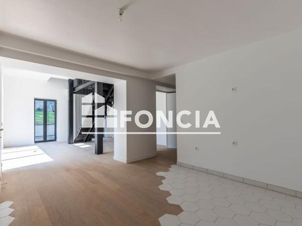 À vendre Appartement 5 pièces 153.45 m² - Vernon 27200