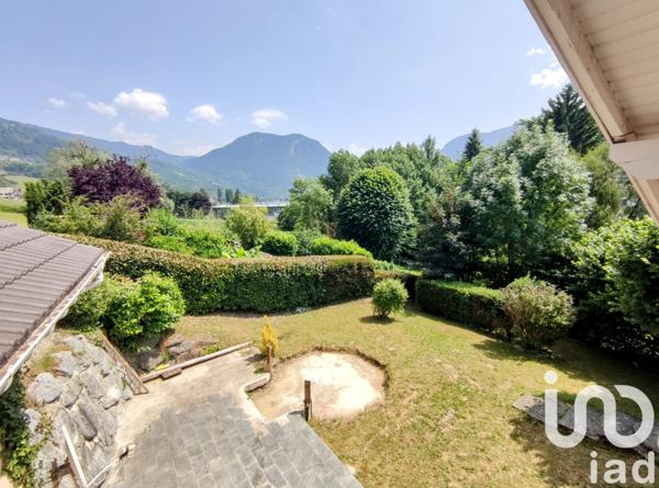 Maison à vendre 6 pièces 307 m² Cluses