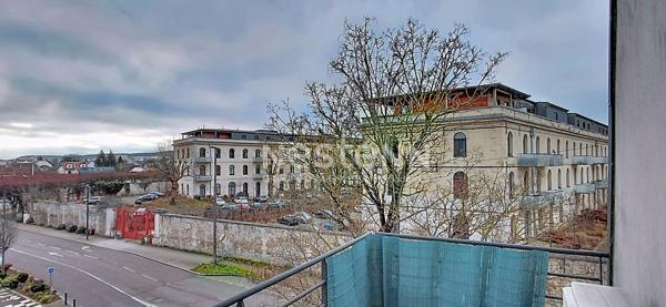 VERNON - APPARTEMENT - BORD DE SEINE - 2 PIECES