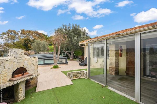 villa T4+piscine+garage+jardin+cave