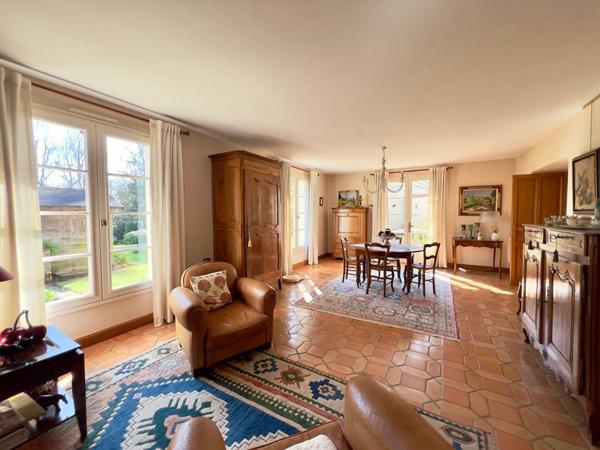 Maison Montfaucon Montigne 7 pièce(s) 206 m2