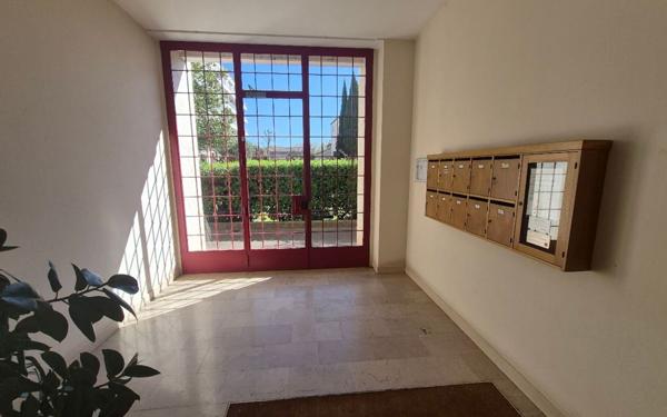 Appartement à vendre    3 pièces • 71,79 m2 Avignon