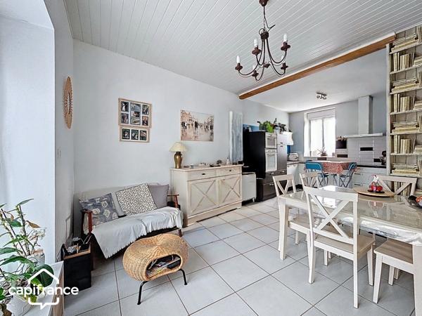 À vendre – Maison de ville 78 m² avec jardin, garage et potentiel d’agencement – Thouars