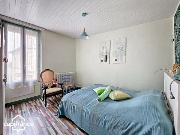 À vendre – Maison de ville 78 m² avec jardin, garage et potentiel d’agencement – Thouars