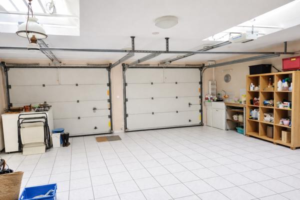 Maison
         9 pièces
        - 226 m² 490 000 € *