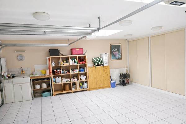 Maison
         9 pièces
        - 226 m² 490 000 € *