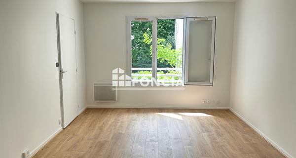 Location Appartement 2 pièces 47.21 m² - Paris 75018