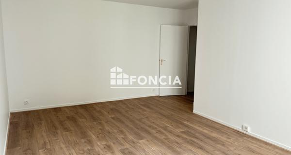 Location Appartement 2 pièces 47.21 m² - Paris 75018