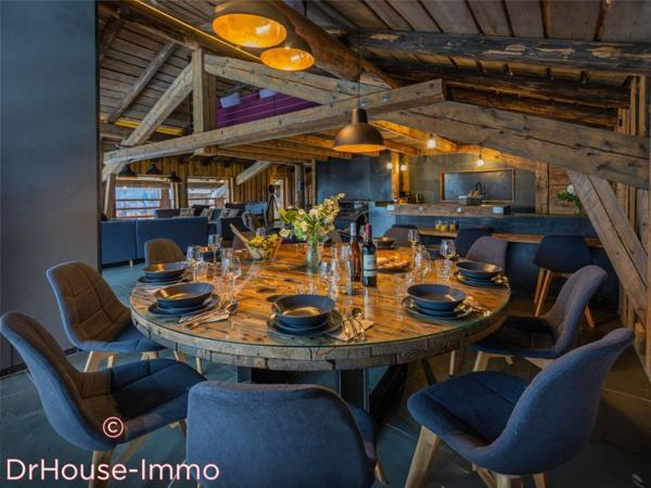 Maison à vendre 12 pièces de 342 m²