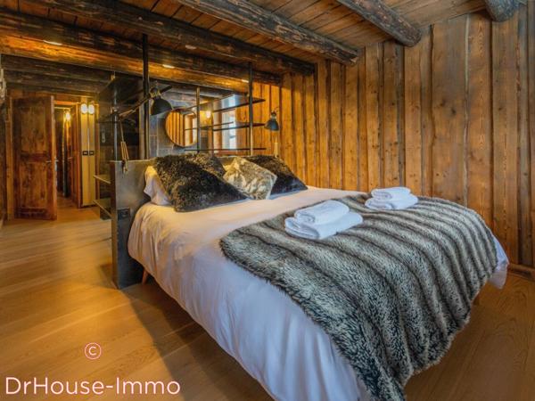 Maison à vendre 12 pièces de 342 m²