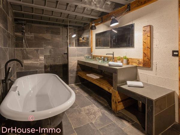 Maison à vendre 12 pièces de 342 m²