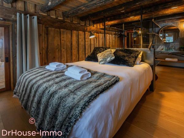 Maison à vendre 12 pièces de 342 m²