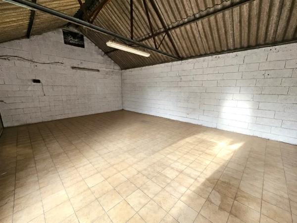 Maison BBC, 4 chambres, une mezzanine, un grand garage sur u