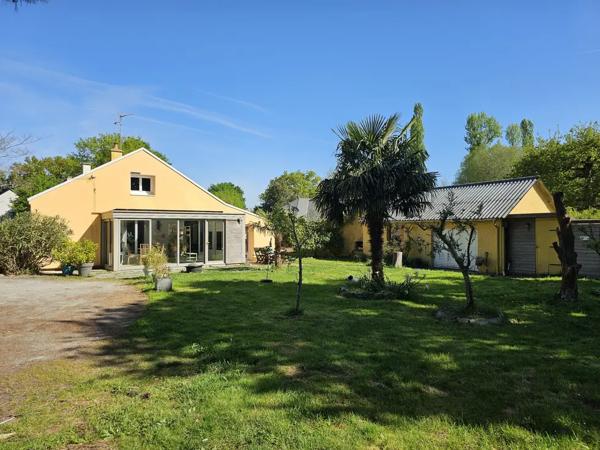 Maison BBC, 4 chambres, une mezzanine, un grand garage sur u